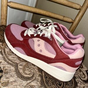 Saucony Women’s shoes